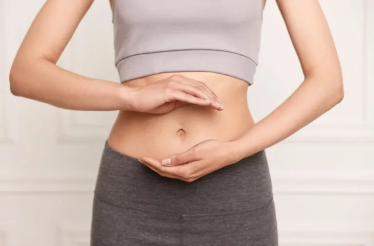 Naslovna slika za blog Kako Poboljšati Ovulaciju i Hormonalnu Ravnotežu Kod PCOS-a: Vodič za Nutritivne Pristupe i Suplementaciju