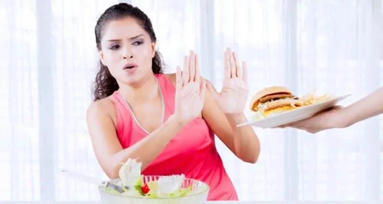 Zena koja odbija junk food